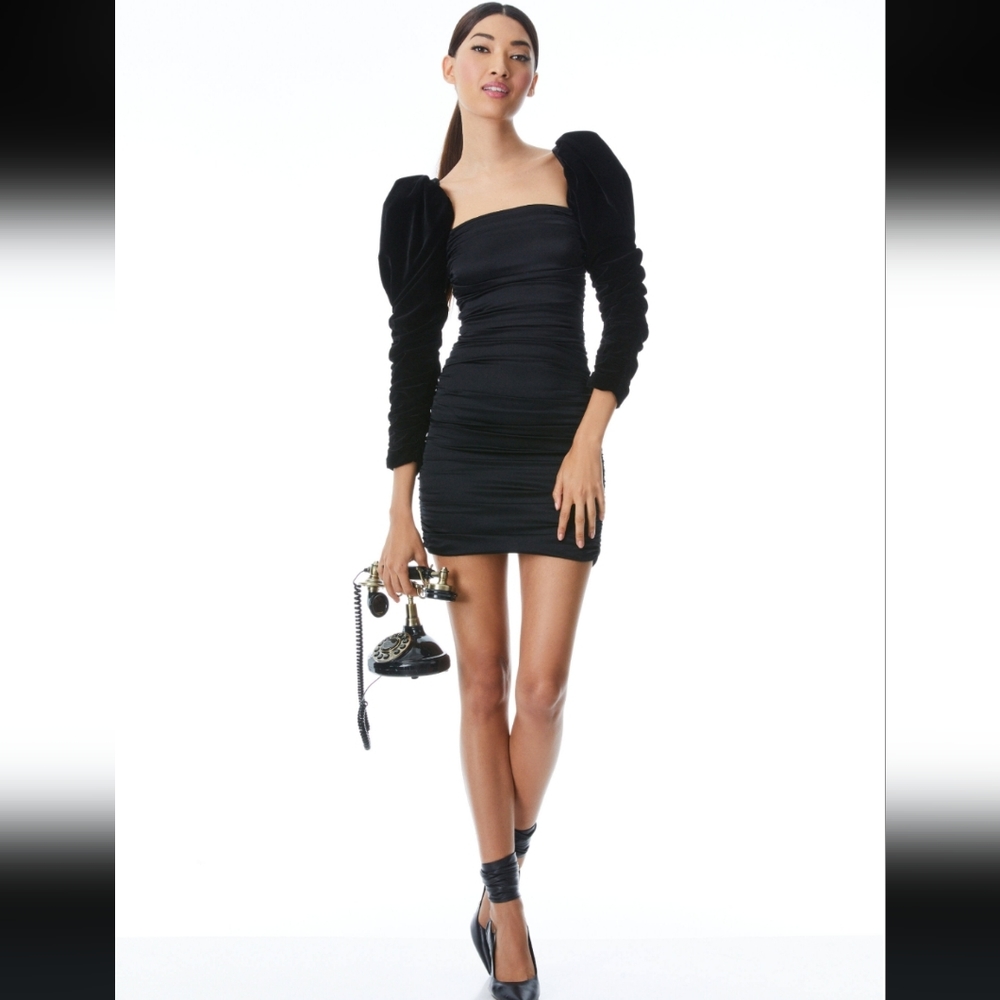 Alice + Olivia Katrice Velvet Puff Sleeve Mini Dress NWT Size 6